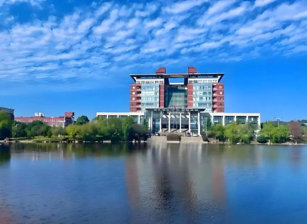 长沙理工大学怎么样_长沙理工大学就业前景-第1张图片-星辰妙记 长沙理工大学怎么样_长沙理工大学就业前景-第1张图片-星辰妙记