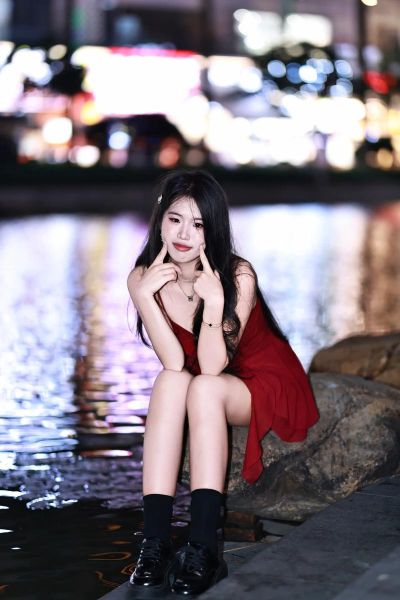 2.4光圈镜头适合拍什么_夜景人像怎么拍-第3张图片-星辰妙记 2.4光圈镜头适合拍什么_夜景人像怎么拍-第3张图片-星辰妙记