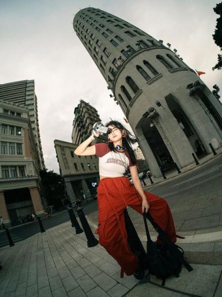 镜头畸变怎么拍人像_人像畸变如何避免-第1张图片-星辰妙记 镜头畸变怎么拍人像_人像畸变如何避免-第1张图片-星辰妙记