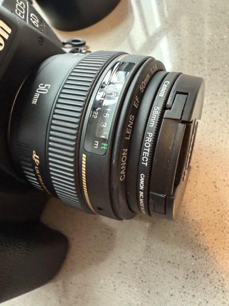 佳能50mm定焦镜头值得买吗_适合拍什么题材-第3张图片-星辰妙记