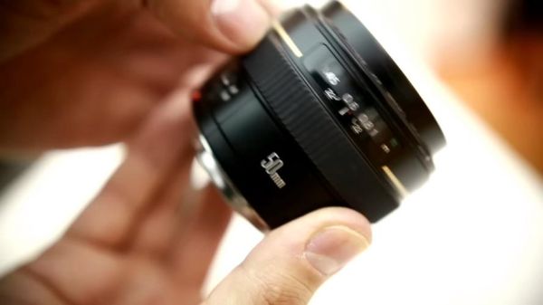 佳能50mm镜头值得买吗_佳能50mm镜头怎么选-第1张图片-星辰妙记