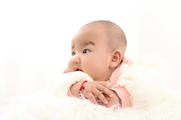 拍婴儿的镜头怎么选_拍婴儿用什么镜头最好-第2张图片-星辰妙记