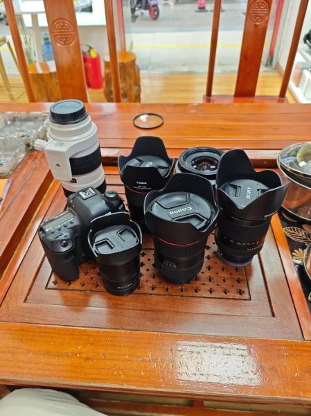 二手单反镜头交易平台哪个靠谱_如何快速卖出镜头-第1张图片-星辰妙记 二手单反镜头交易平台哪个靠谱_如何快速卖出镜头-第1张图片-星辰妙记