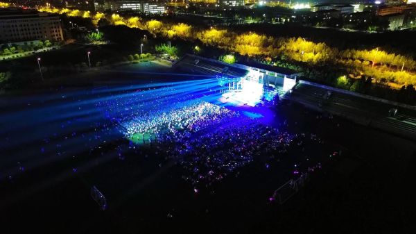 航拍镜头怎么拍_航拍镜头多少钱-第1张图片-星辰妙记 航拍镜头怎么拍_航拍镜头多少钱-第1张图片-星辰妙记