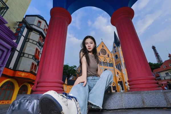 广角镜头街拍怎么拍_广角街拍用什么镜头-第1张图片-星辰妙记 广角镜头街拍怎么拍_广角街拍用什么镜头-第1张图片-星辰妙记