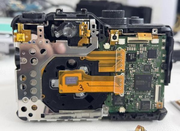 佳能镜头怎么拆_佳能镜头拆卸教程-第1张图片-星辰妙记 佳能镜头怎么拆_佳能镜头拆卸教程-第1张图片-星辰妙记