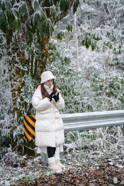 冬天拍雪景怎么调参数_雪景人像摄影技巧-第2张图片-星辰妙记 冬天拍雪景怎么调参数_雪景人像摄影技巧-第2张图片-星辰妙记