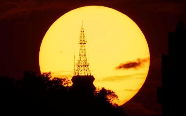 长焦镜头拍风景怎么构图_长焦镜头适合拍什么风景-第1张图片-星辰妙记 长焦镜头拍风景怎么构图_长焦镜头适合拍什么风景-第1张图片-星辰妙记