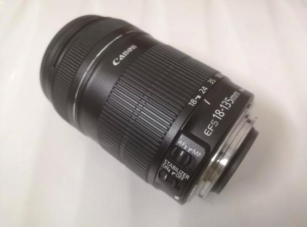 佳能135镜头多少钱_二手135mm f2值得买吗-第2张图片-星辰妙记 佳能135镜头多少钱_二手135mm f2值得买吗-第2张图片-星辰妙记
