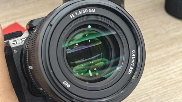 擦镜头用什么布_擦镜头会刮花吗-第1张图片-星辰妙记 擦镜头用什么布_擦镜头会刮花吗-第1张图片-星辰妙记