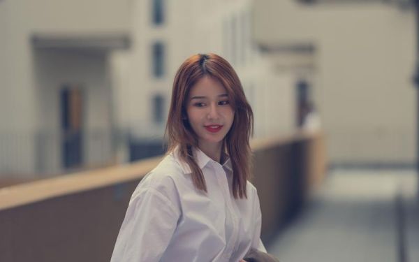 85mm镜头拍人像效果怎么样_适合哪些场景-第2张图片-星辰妙记 85mm镜头拍人像效果怎么样_适合哪些场景-第2张图片-星辰妙记