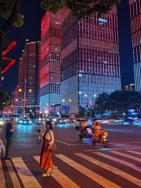 夜景镜头怎么选_夜景拍摄用什么镜头-第2张图片-星辰妙记 夜景镜头怎么选_夜景拍摄用什么镜头-第2张图片-星辰妙记