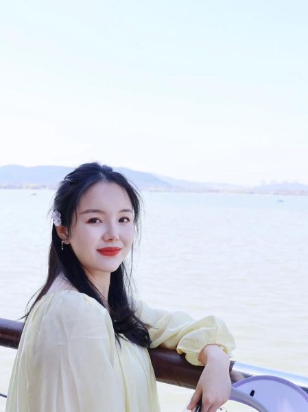 佳能新百微拍人像效果如何_佳能RF100mmF2.8L人像实战技巧-第3张图片-星辰妙记 佳能新百微拍人像效果如何_佳能RF100mmF2.8L人像实战技巧-第3张图片-星辰妙记