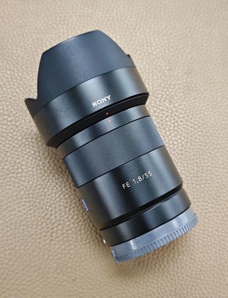 蔡司索尼镜头区别_怎么选-第1张图片-星辰妙记