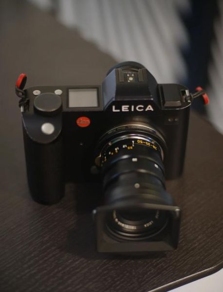 街拍镜头选35mm还是50mm_哪个更适合单反-第2张图片-星辰妙记