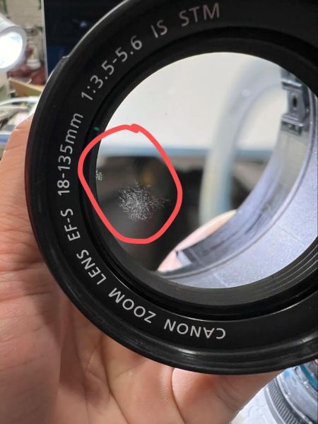 佳能镜头灰尘怎么清理_佳能镜头进灰会影响画质吗-第1张图片-星辰妙记
