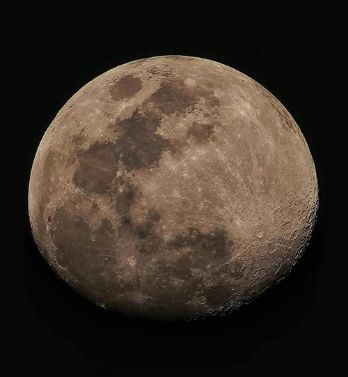 200mm镜头拍月亮清晰吗_200mm镜头拍月亮参数设置-第3张图片-星辰妙记 200mm镜头拍月亮清晰吗_200mm镜头拍月亮参数设置-第3张图片-星辰妙记