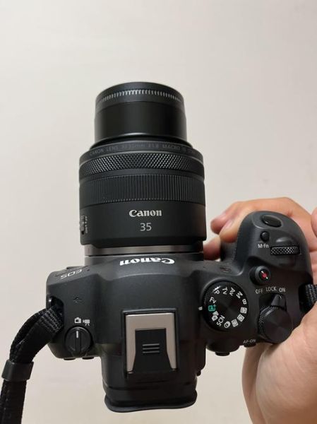 佳能35350镜头怎么样_佳能35350适合拍什么-第3张图片-星辰妙记