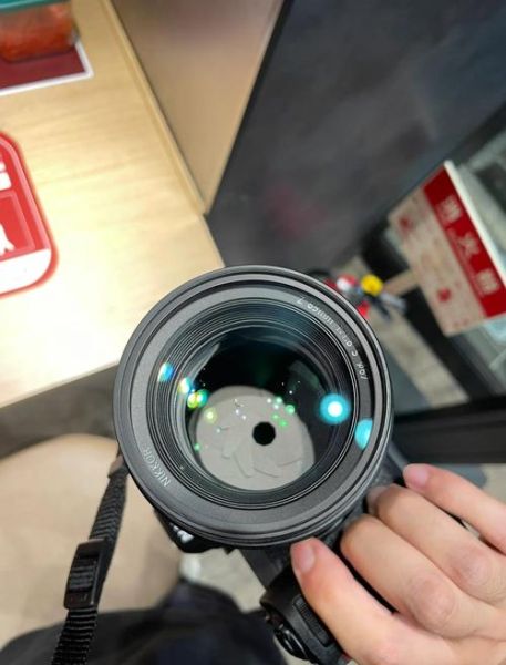 尼康镜头摔坏了怎么办_维修费用大概多少钱-第1张图片-星辰妙记 尼康镜头摔坏了怎么办_维修费用大概多少钱-第1张图片-星辰妙记