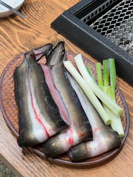 孕妇可以吃鳗鱼吗_孕期吃鳗鱼安全吗-第3张图片-星辰妙记 孕妇可以吃鳗鱼吗_孕期吃鳗鱼安全吗-第3张图片-星辰妙记